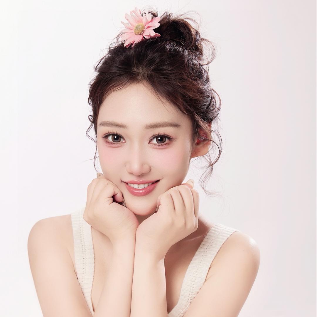 是小晶晶晶晶阿. 💛ྀི