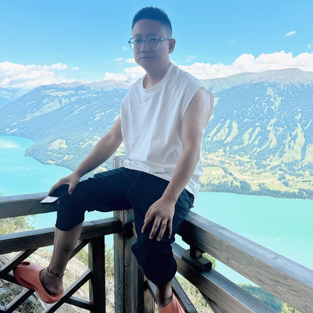 白白白。