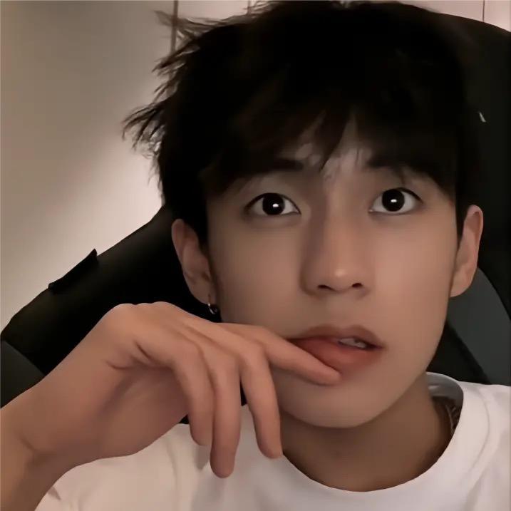 奥特曼✔