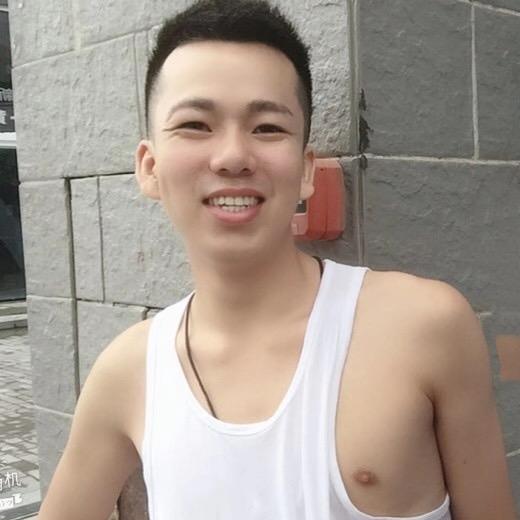 🫥钢铁直男🫥