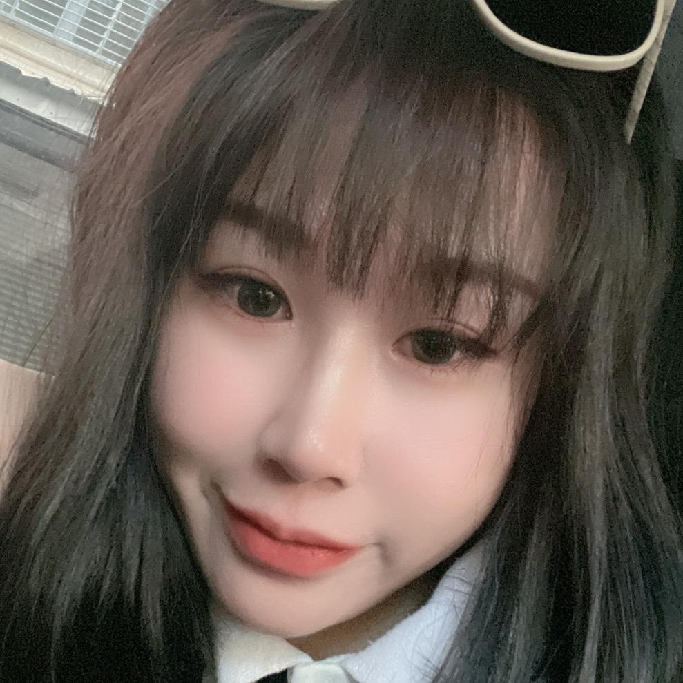 李李李是谁🍭🍭