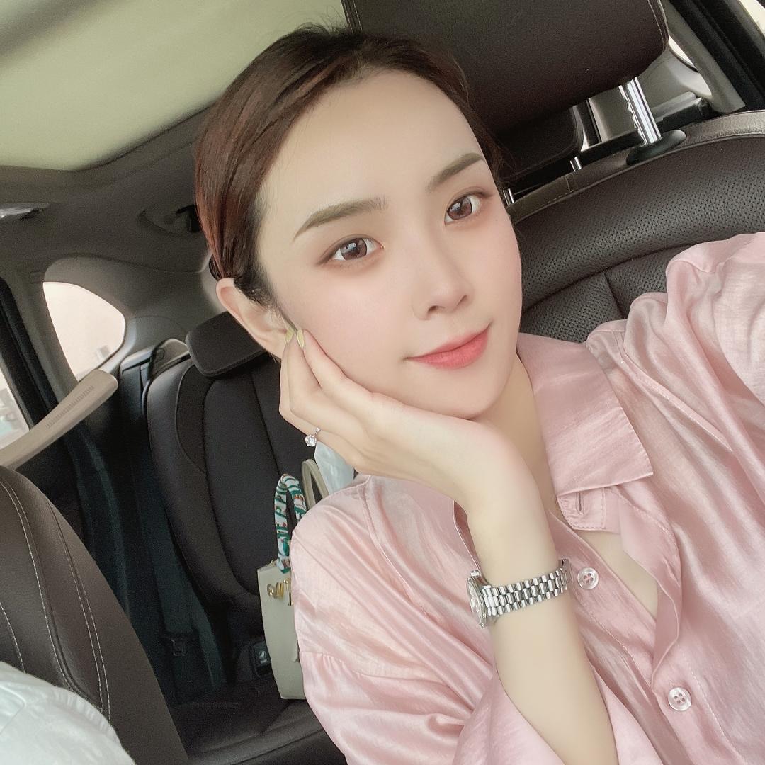 石一惠服饰