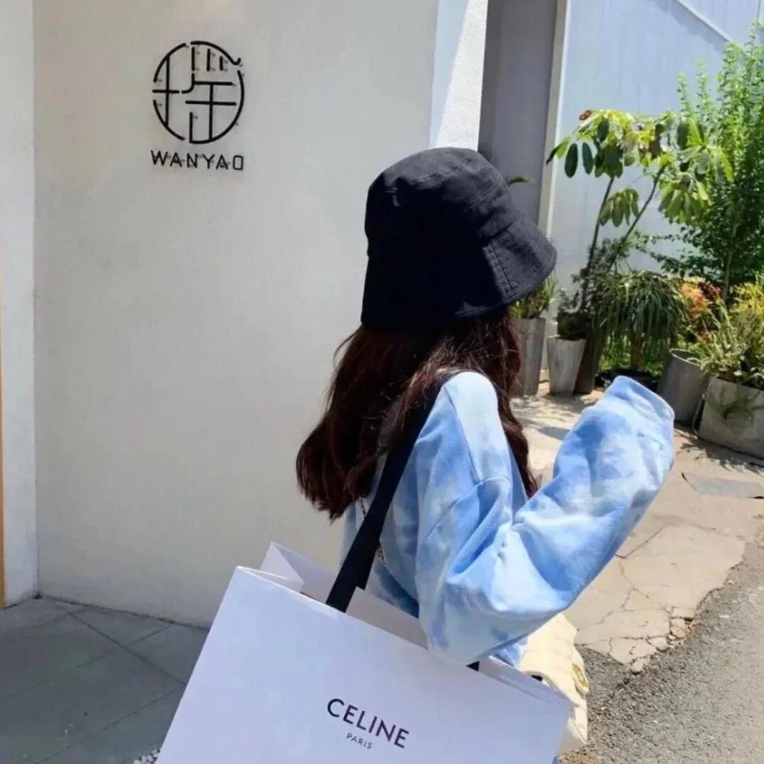 We小燕甄选🌸