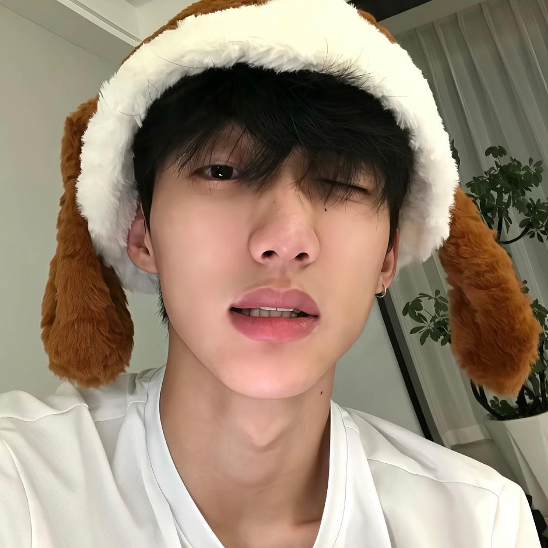 小钦抱抱