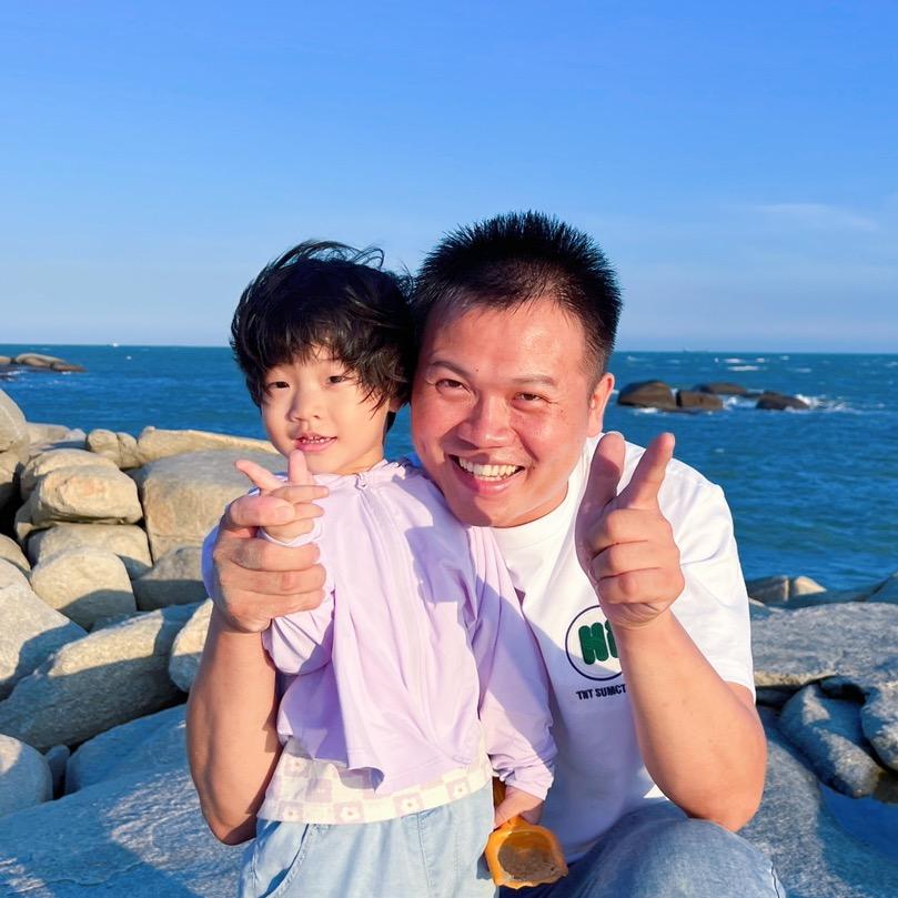 刘平夫妇