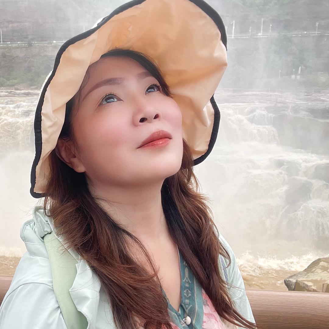 曼妙时光床车旅行看世界