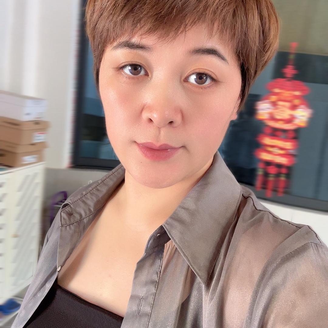 胡晓莺