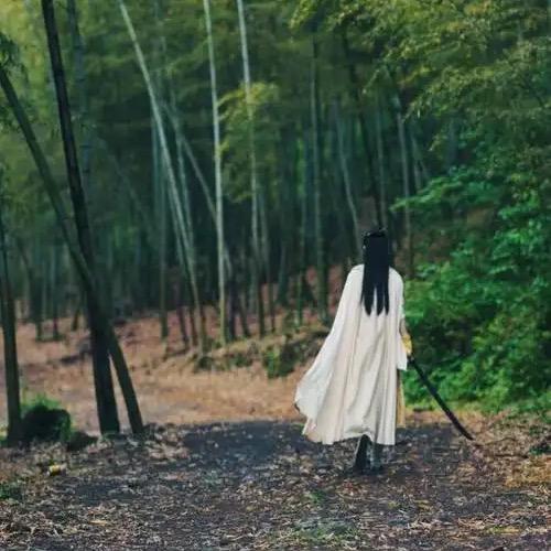 এ᭄白茶清欢এ᭄