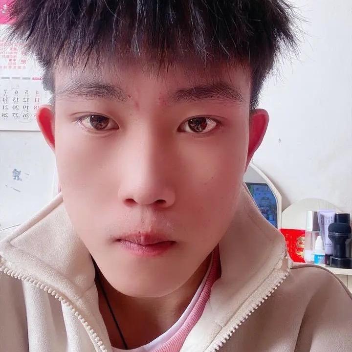 小董👿