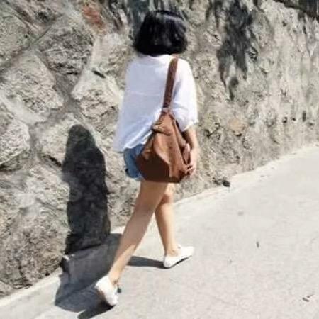 朴素的中年妇女
