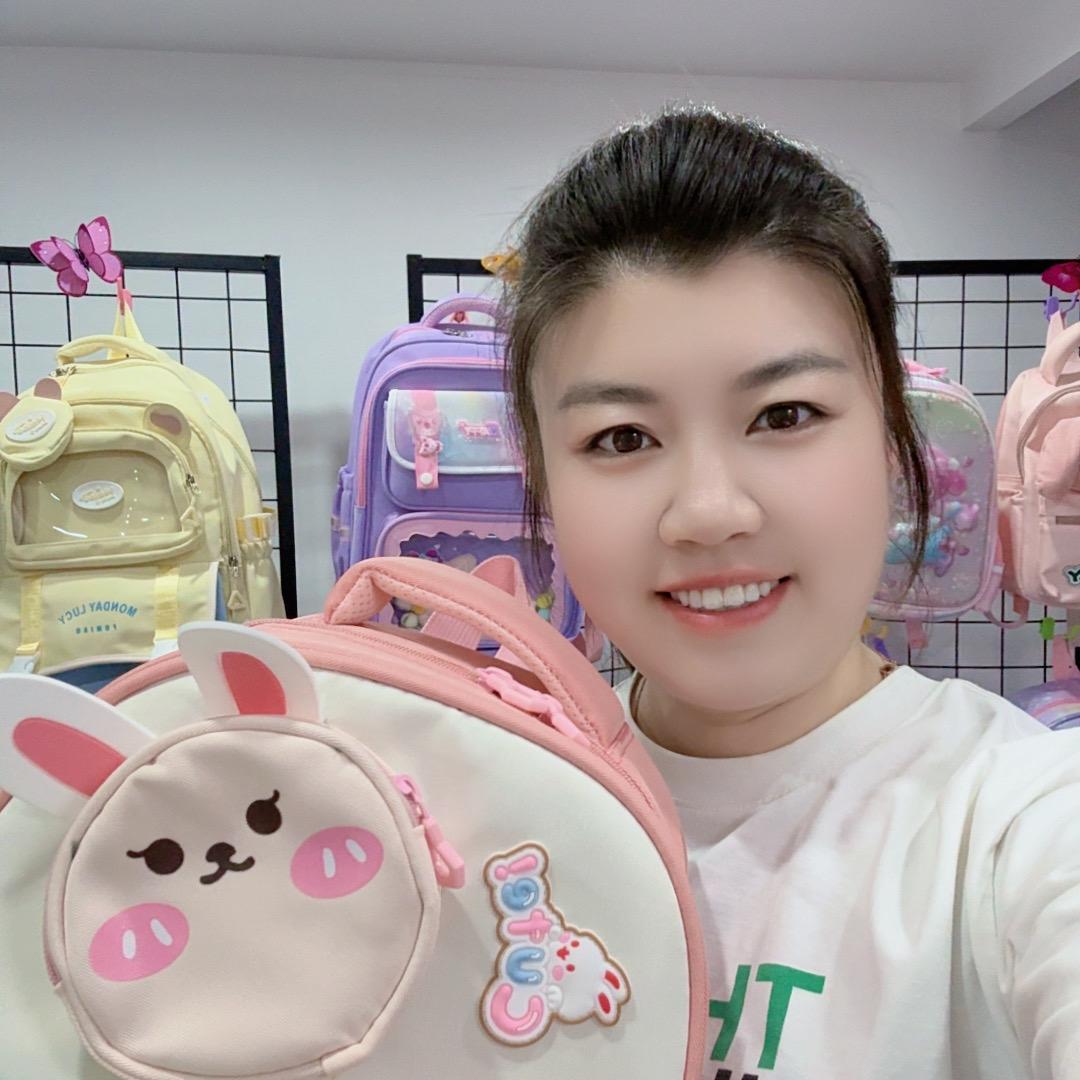 栩栩箱包优品