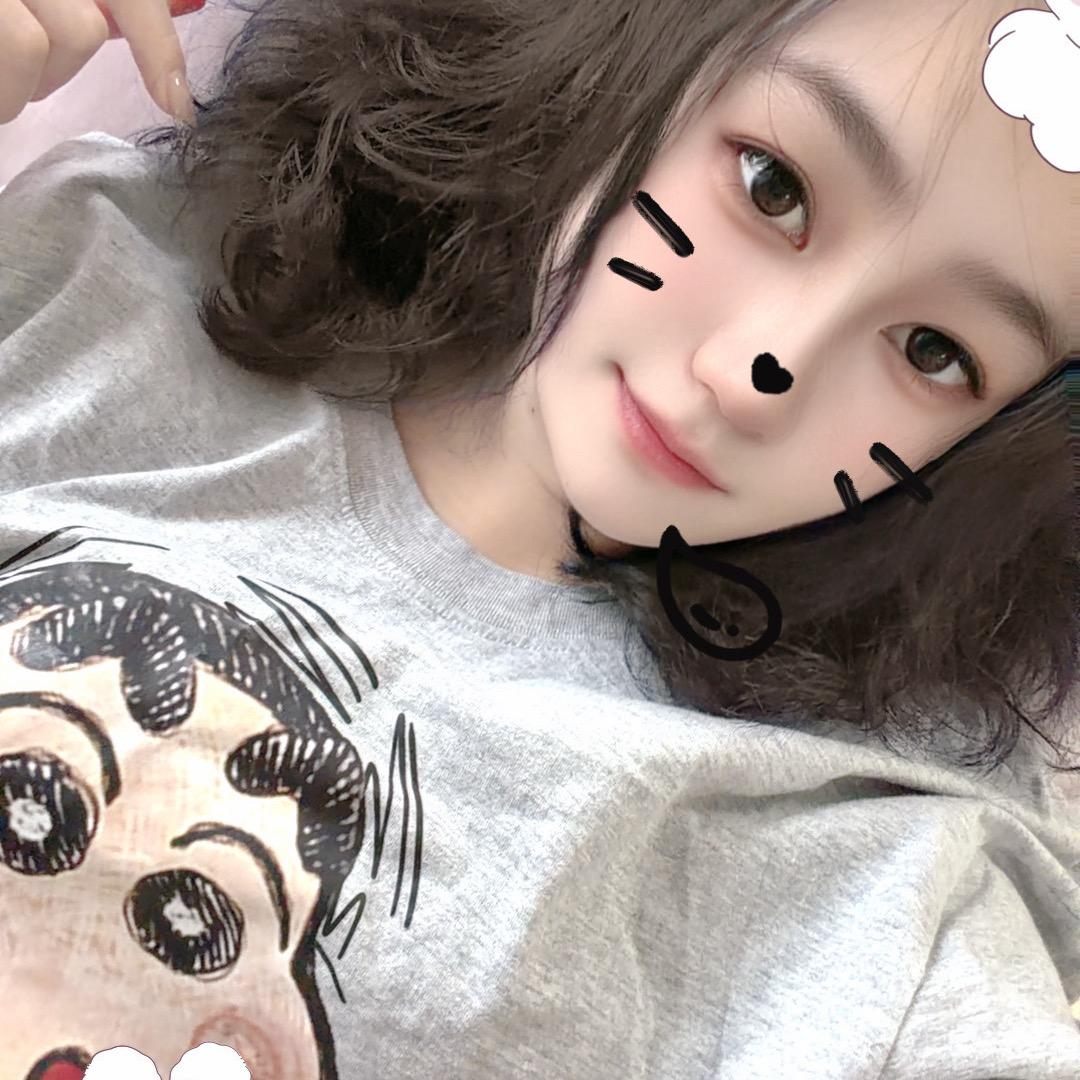 小王吃喝玩（王啾啾）