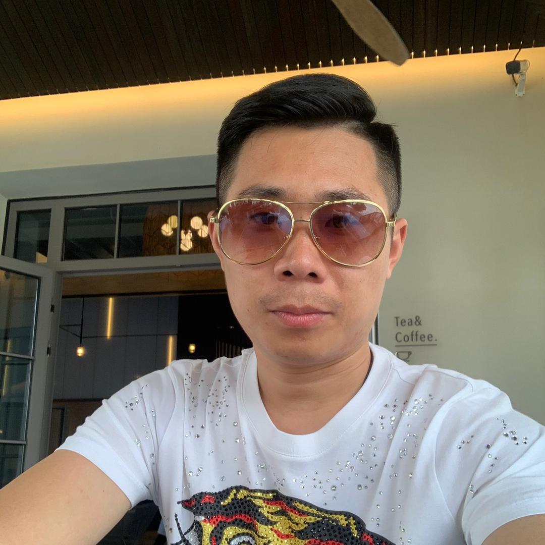 瓷砖王酒亿
