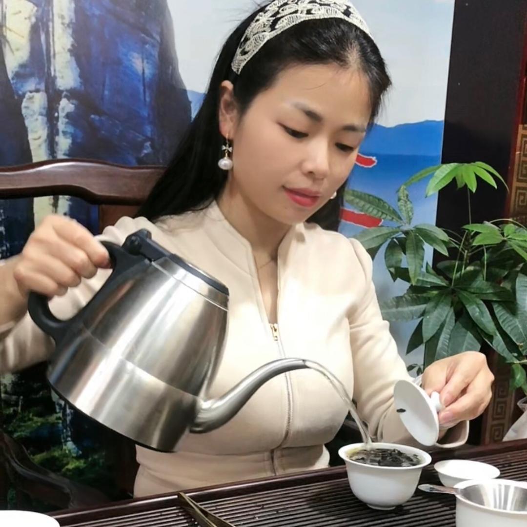 易小妹yiminting134