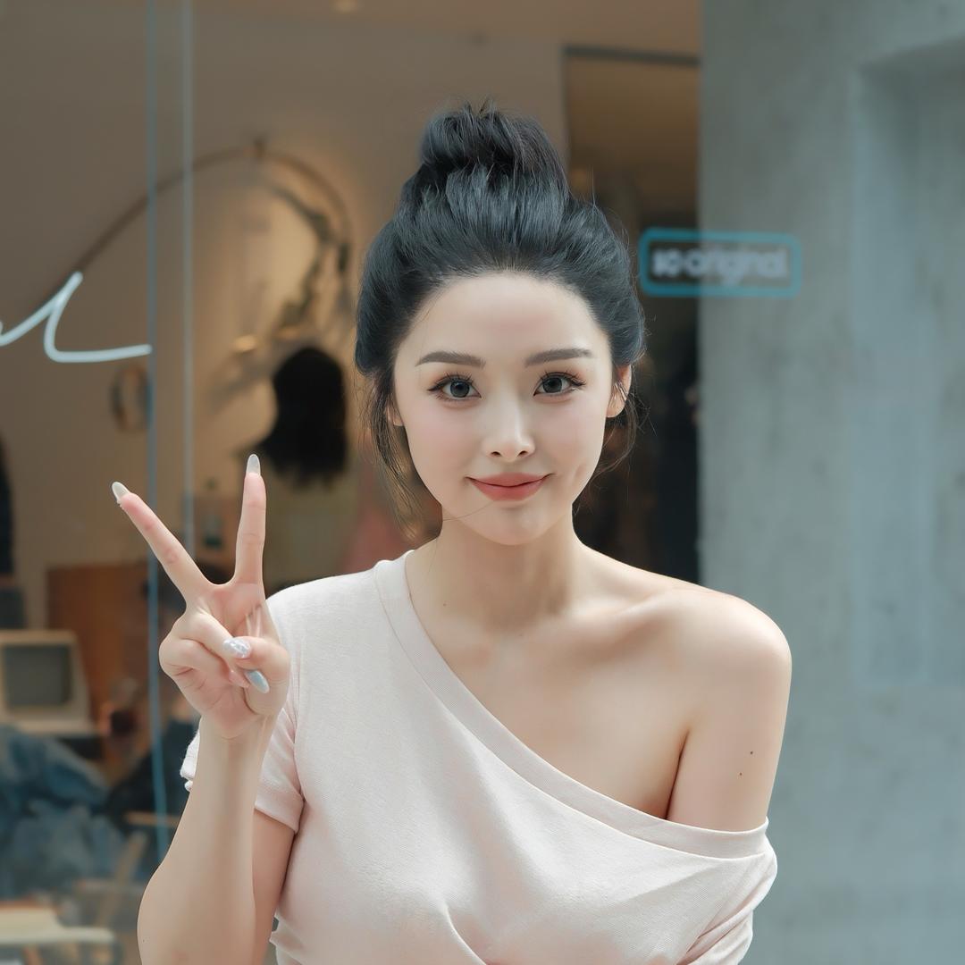 鼠球球๑´0`๑