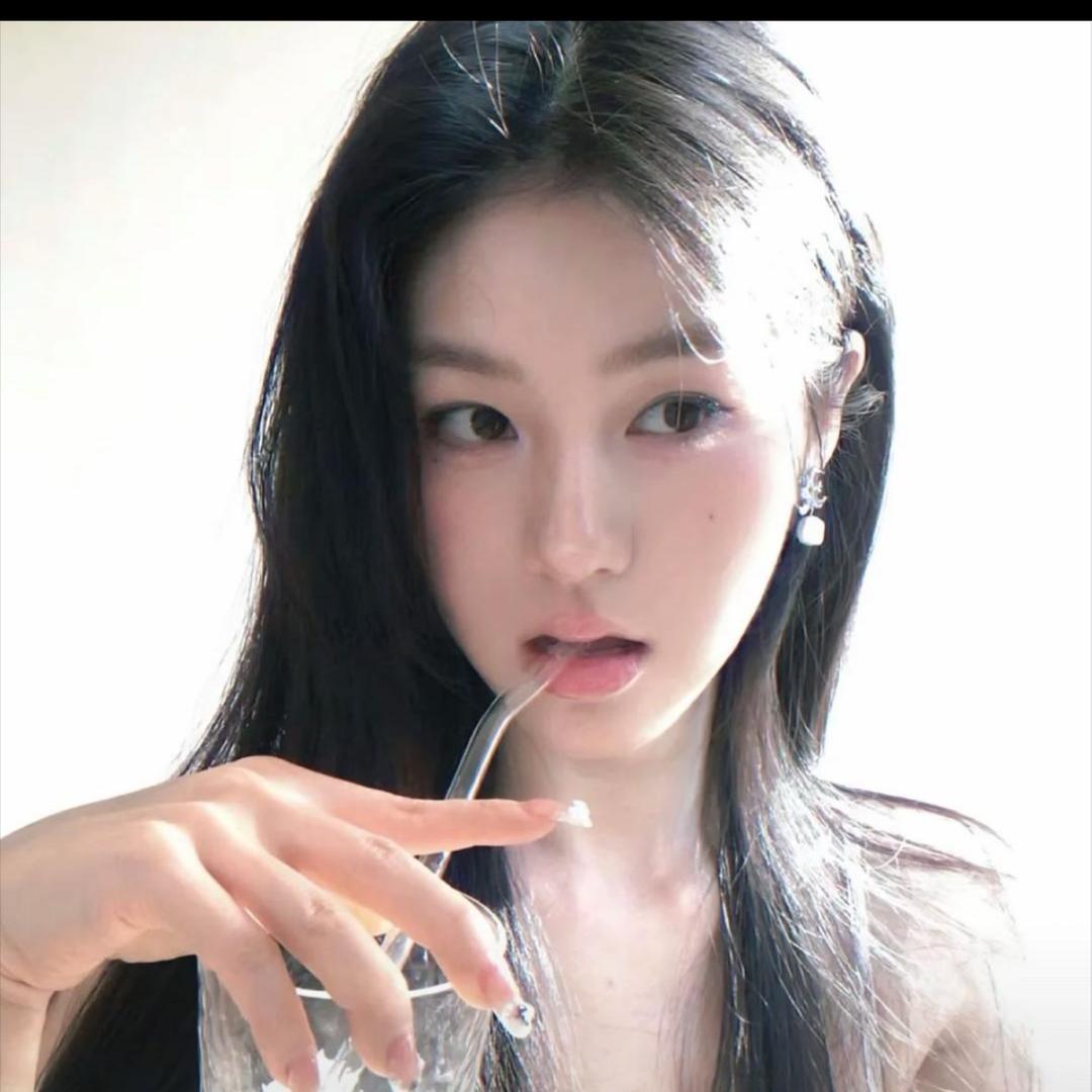 L小敏.