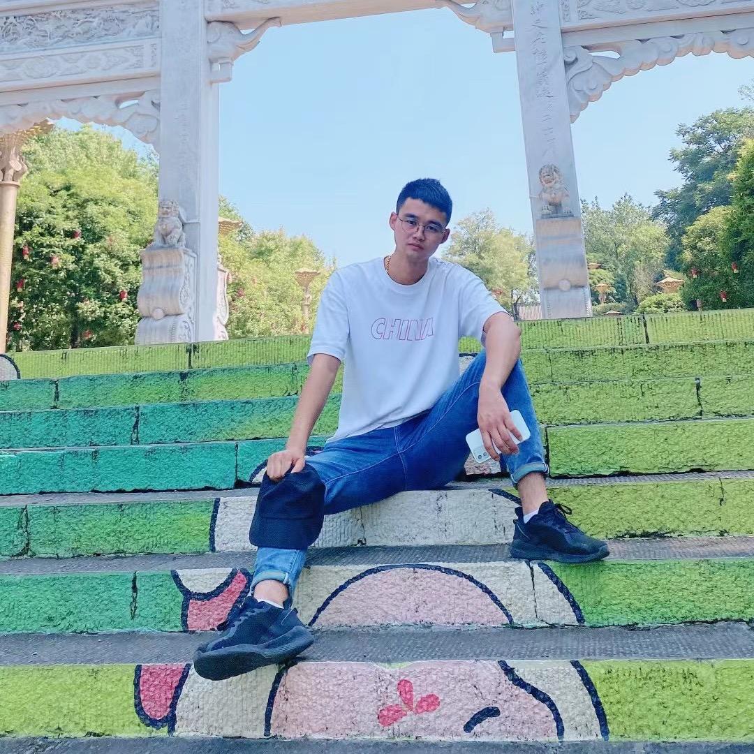 📸秋哥哥じ💕【谭】