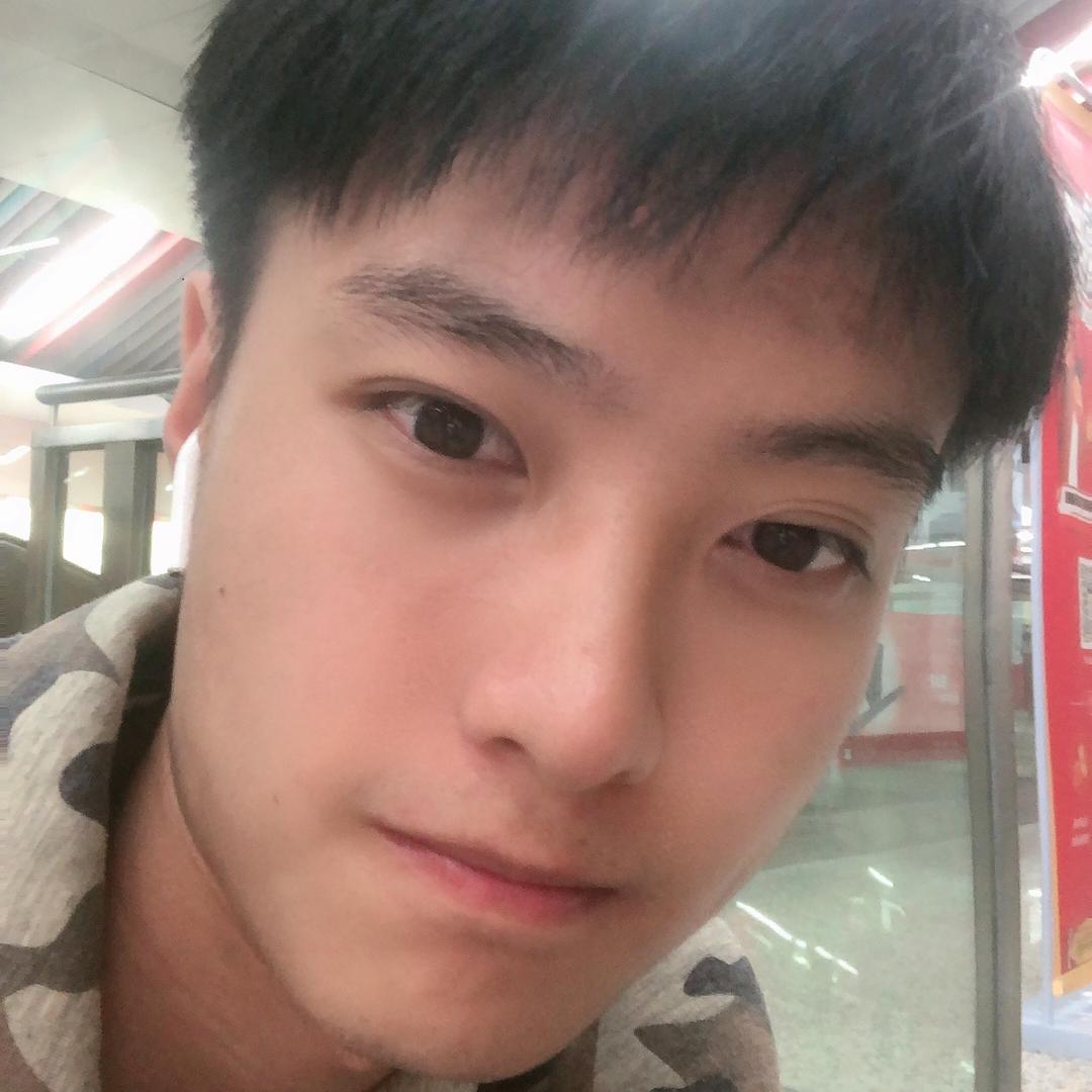 马 小 跳