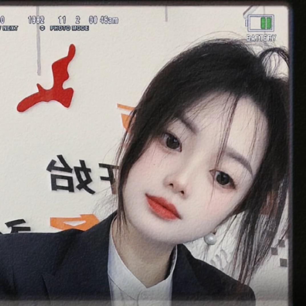 美女也会ᵉᵐᵒ