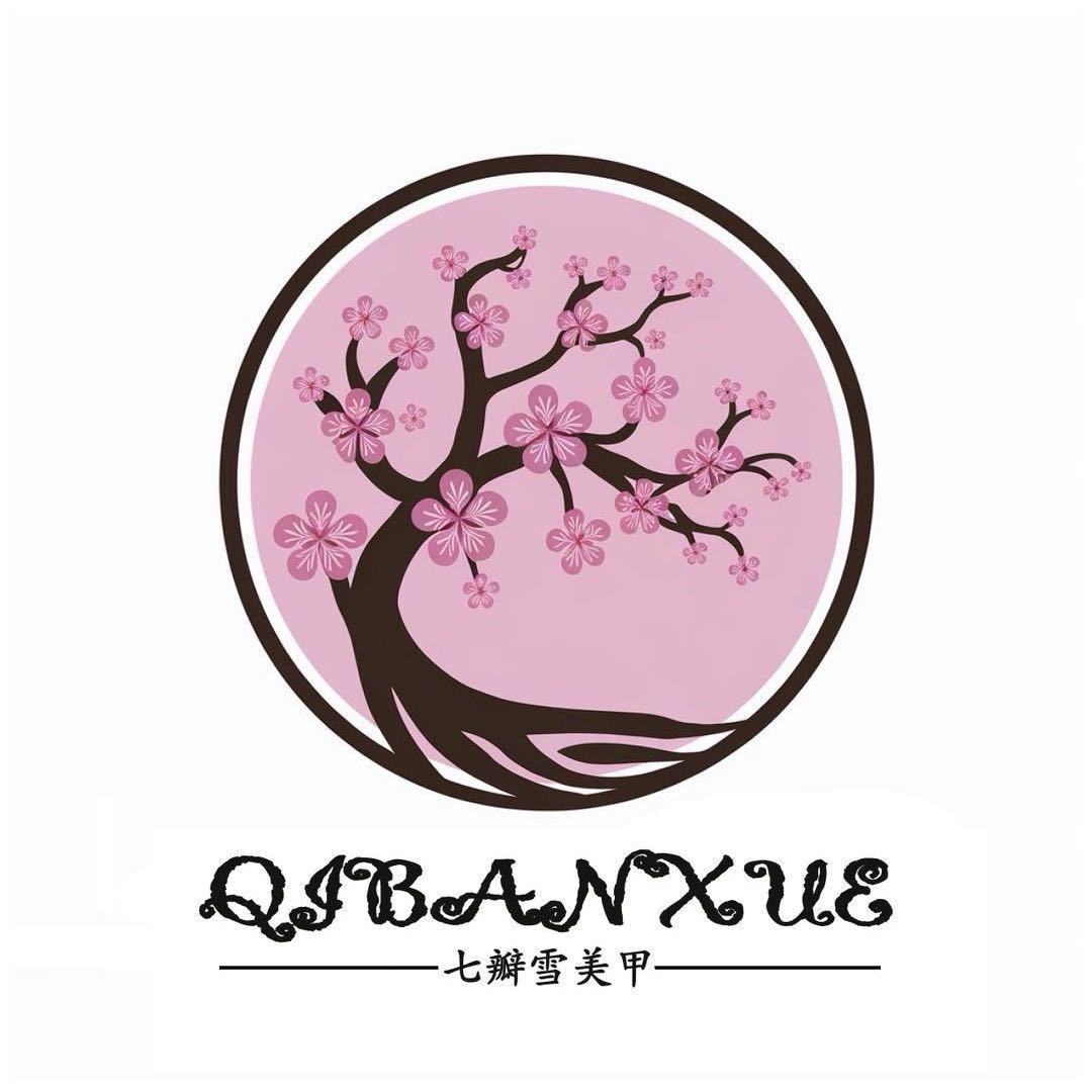 七瓣雪美甲