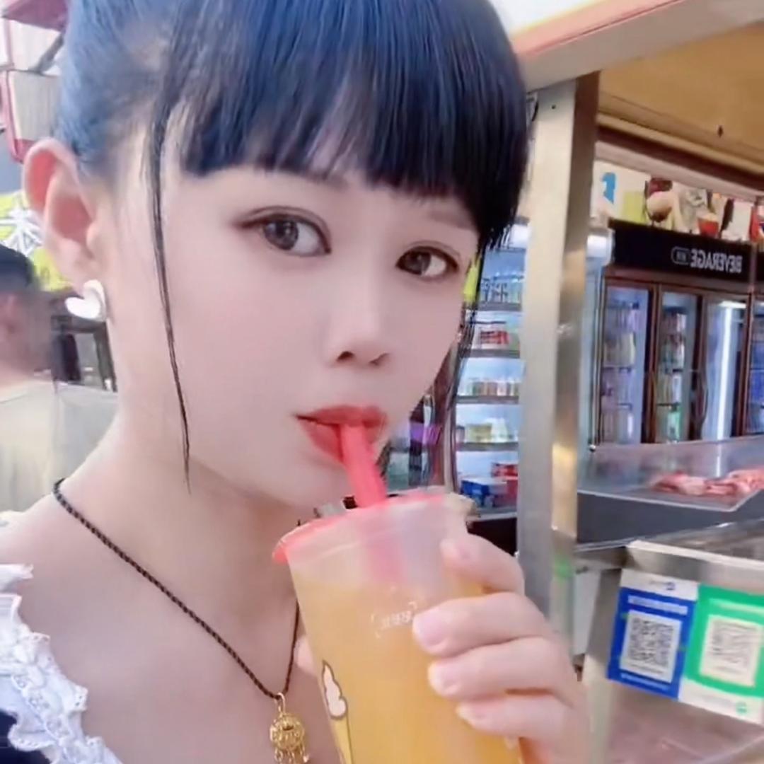 💞燕子💞: ঞ🍒