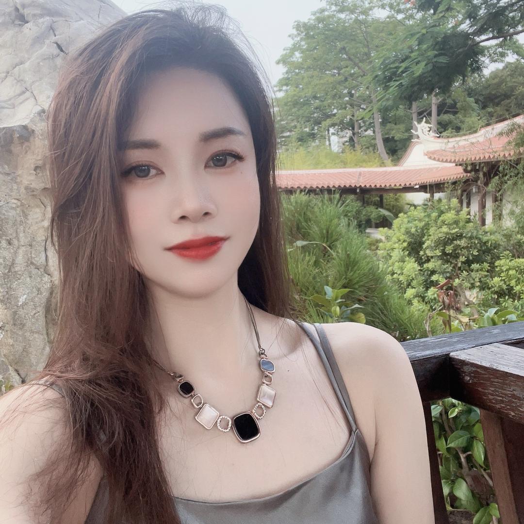 🎖️英子🎖️