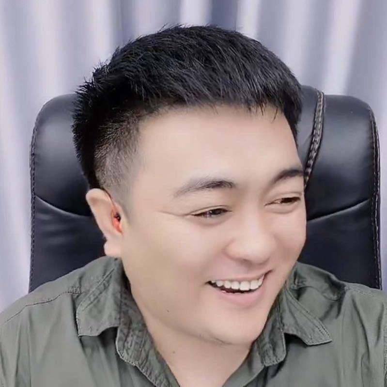 杨君