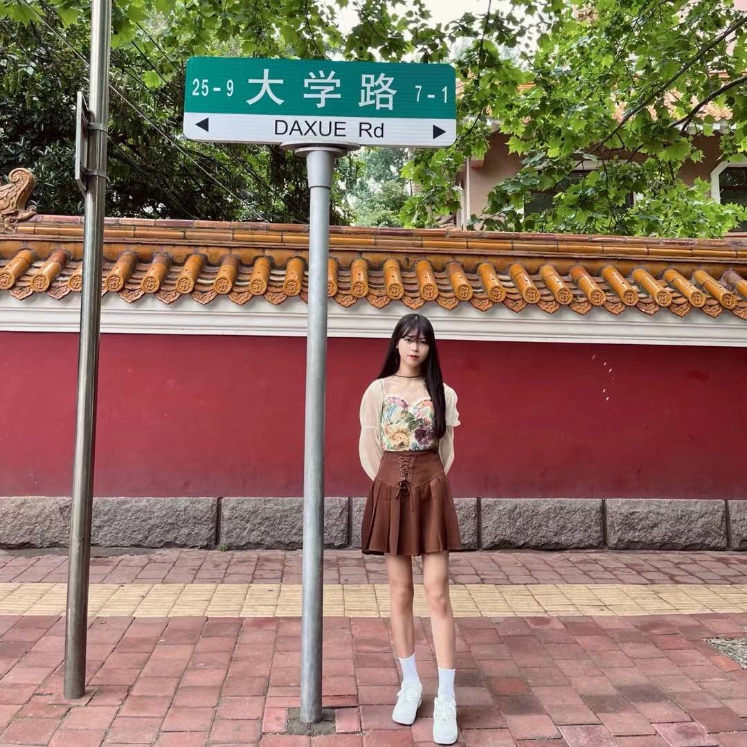 小满速达国际物流～小倩