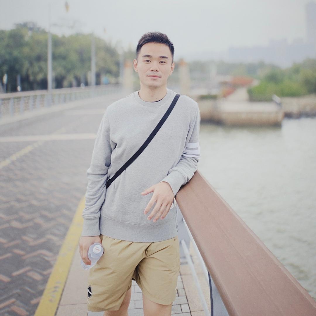 弗雷迪徐徐徐