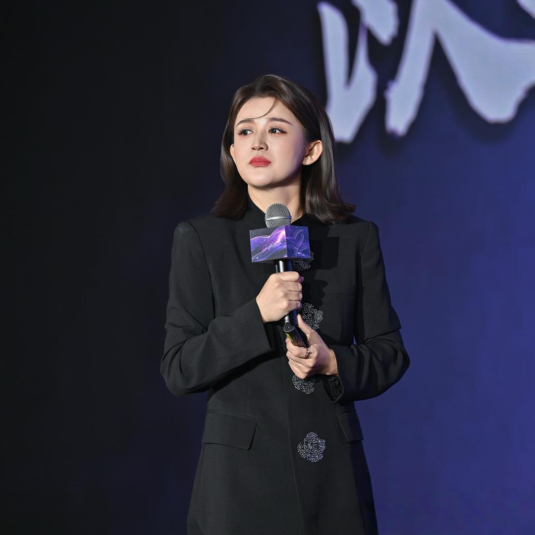 丫丫吖