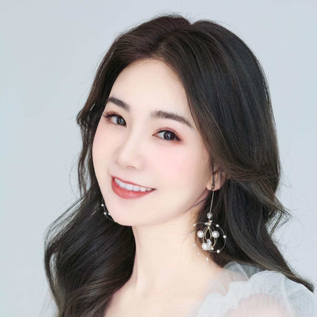 晴天女装.