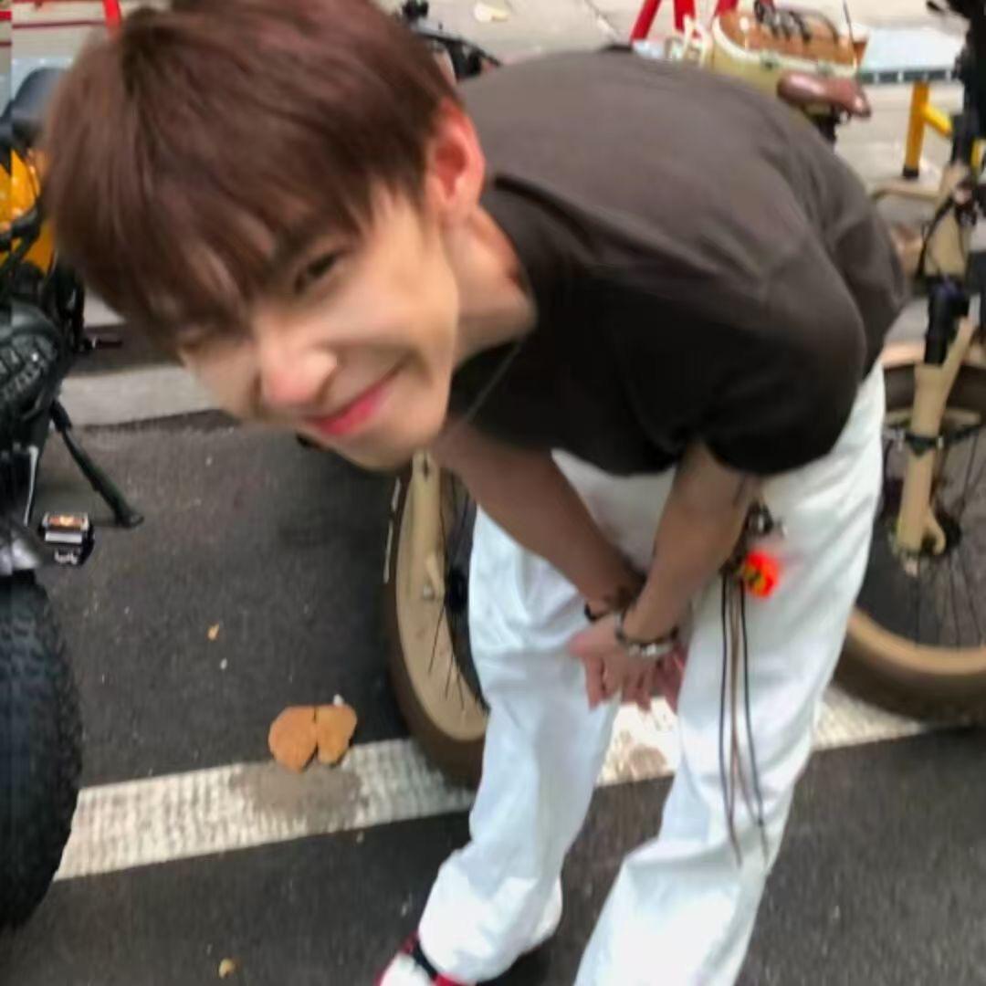 .