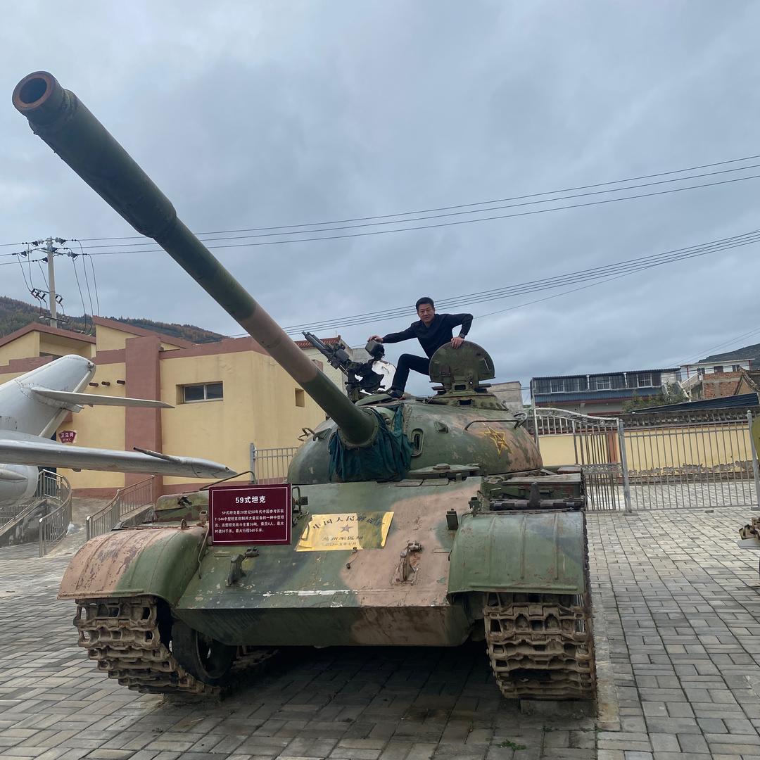 @杰豹闯地球🌍-🚜