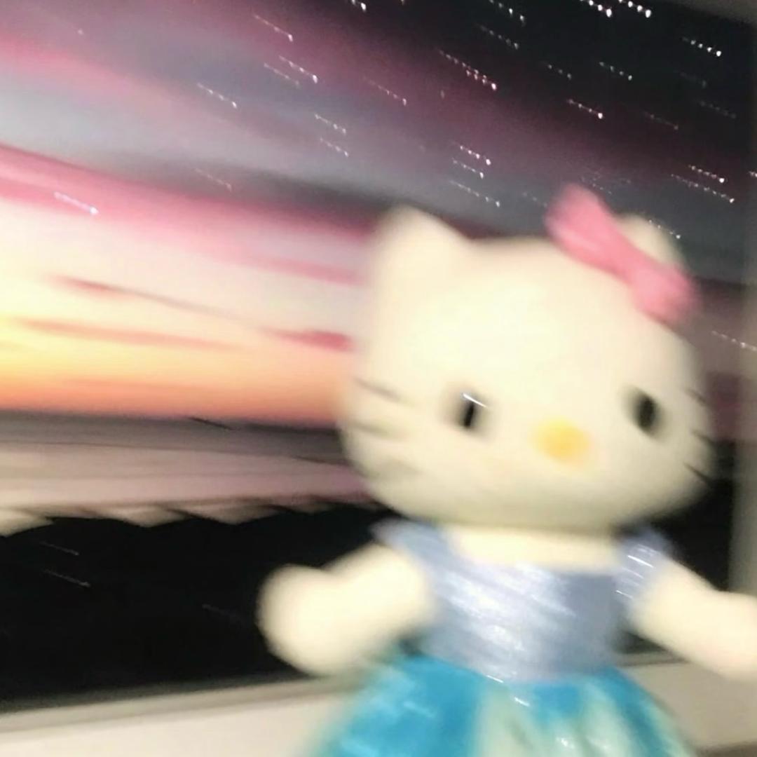 小Y.