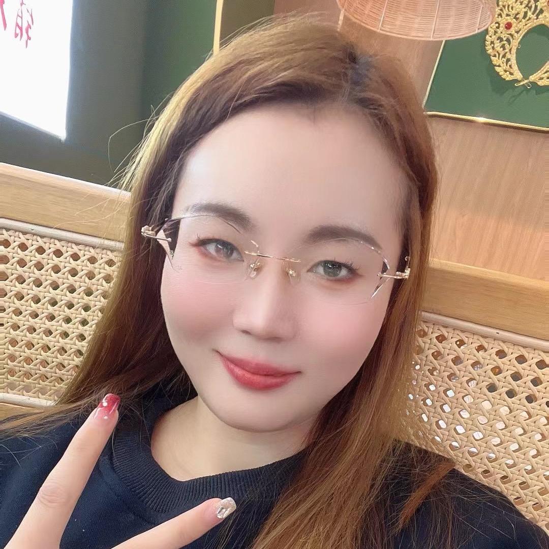 多多吃饱了