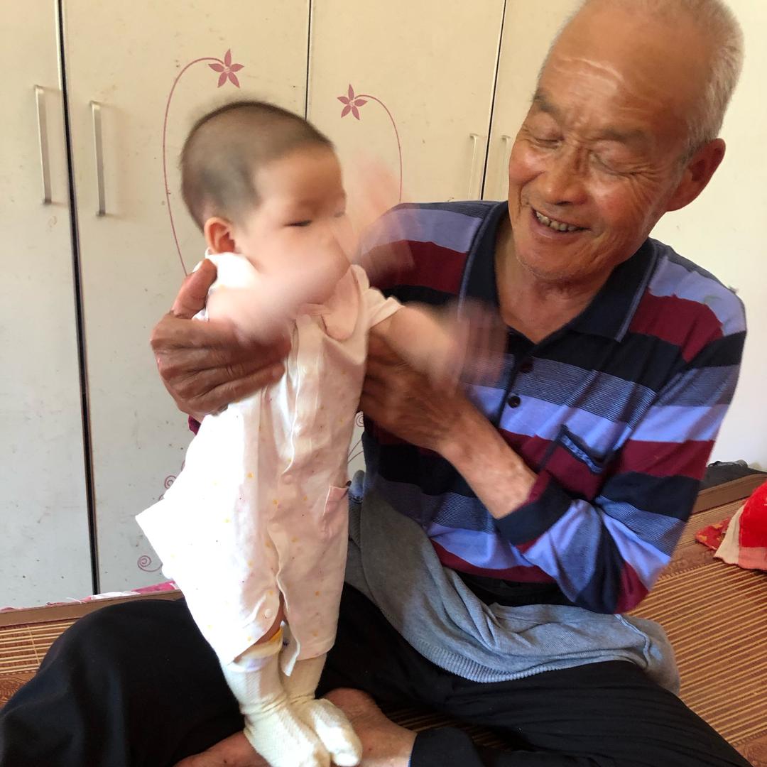 用户5887902869261