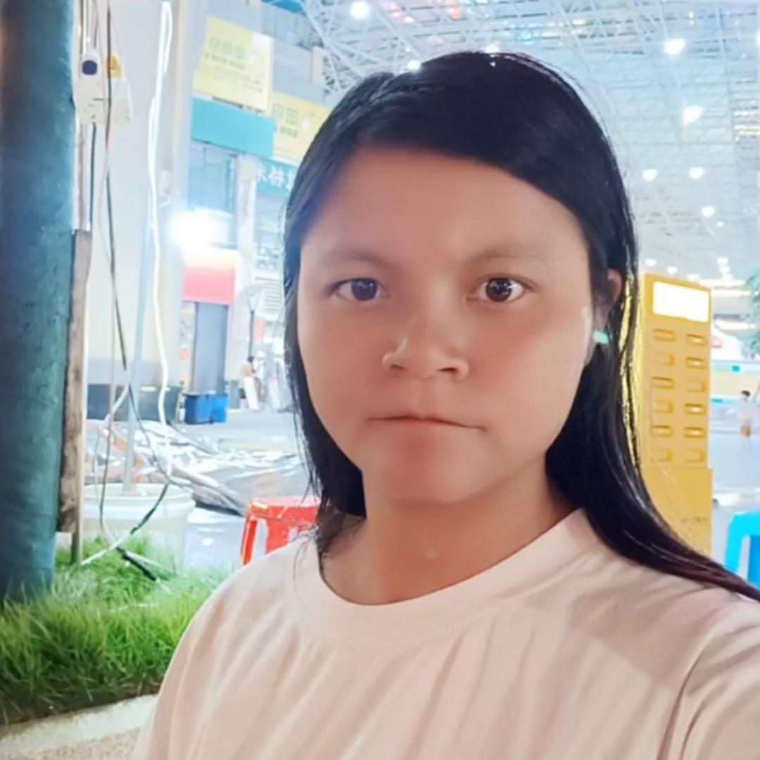 黄美玉抛弃两个女儿跑路了