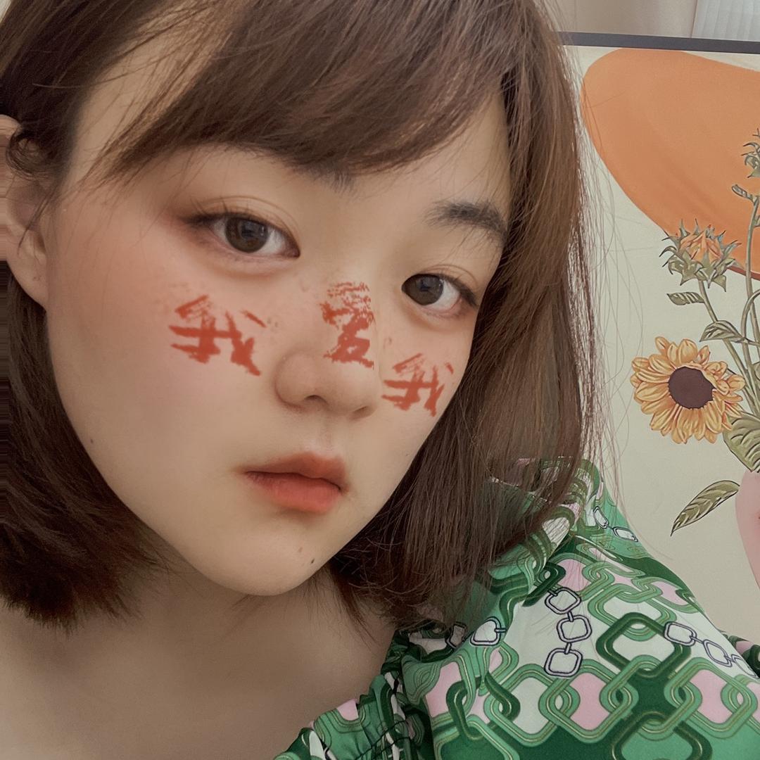 溪溪微胖女装