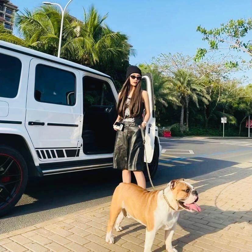 A  夜生活砂锅大排档霸霸     🍒