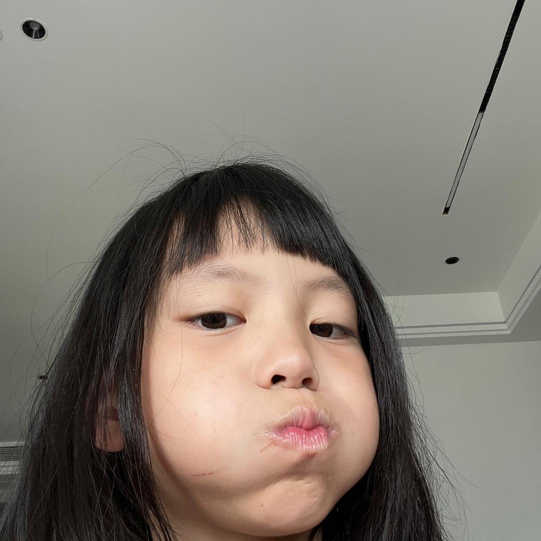 我是小奶团芊芊