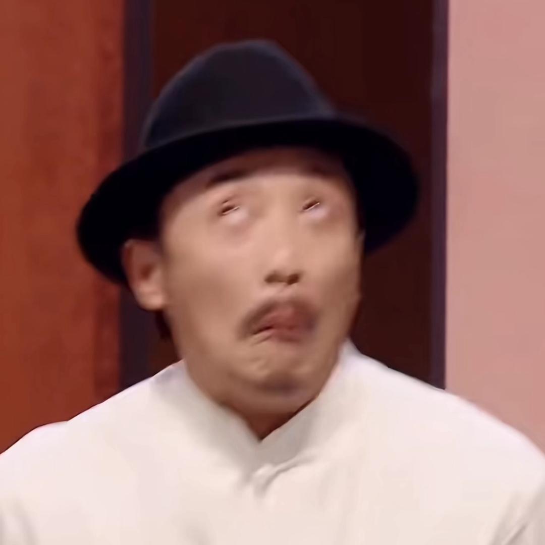 冷不丁梆梆就两拳
