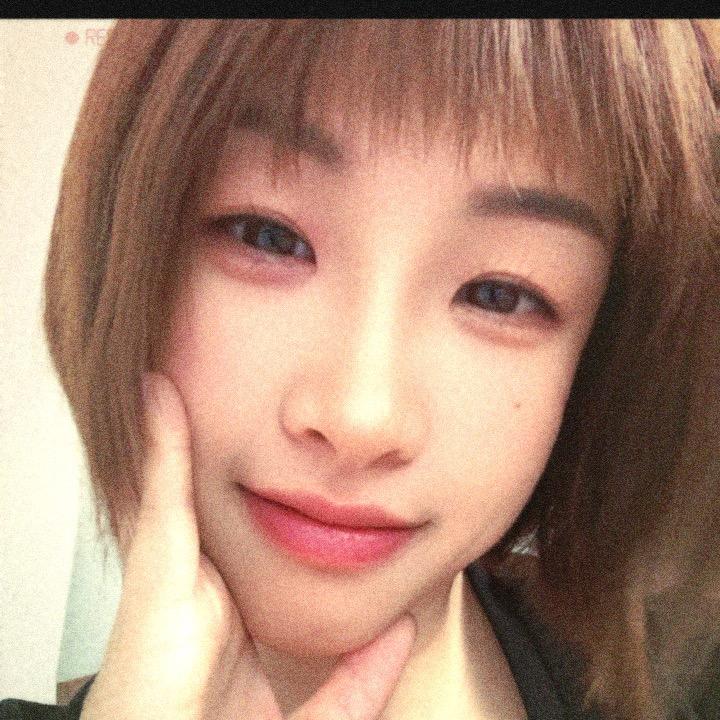 女青年🍀