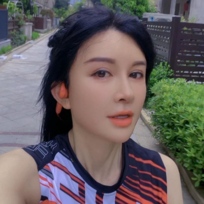 朱莉娅