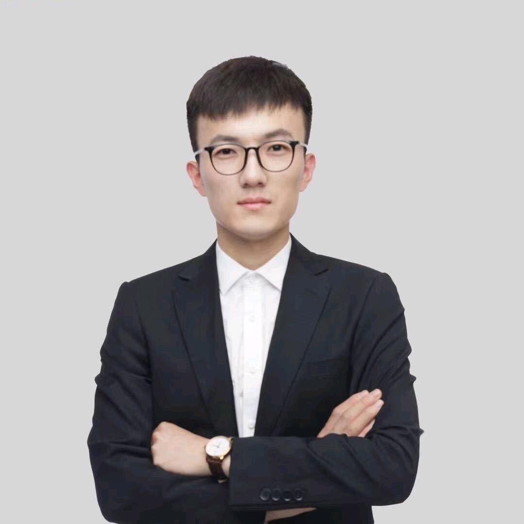 校长砥砺前行