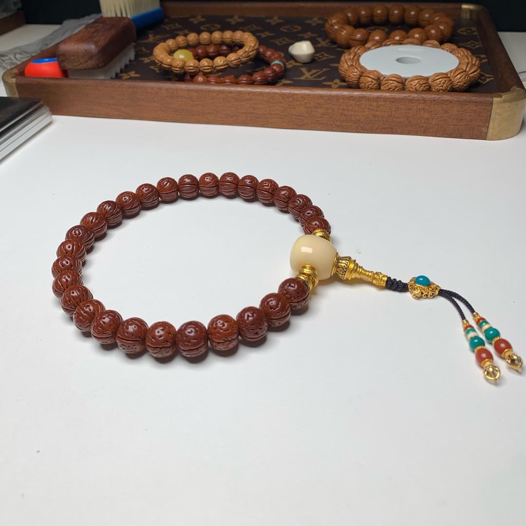 桃核宇【精品桃核盘玩】