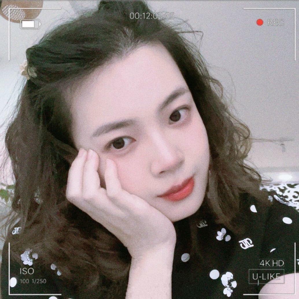 👧🏻