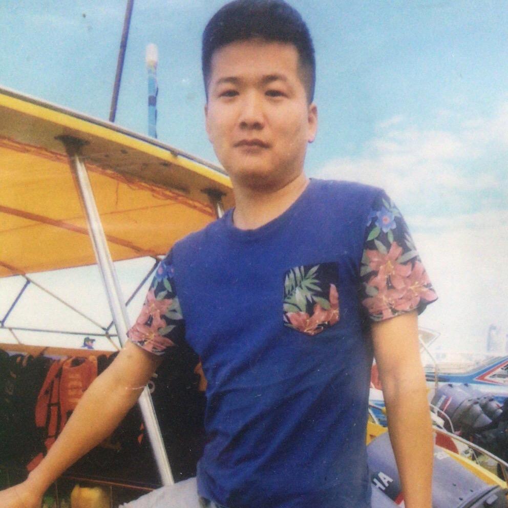 搬 砖 哥