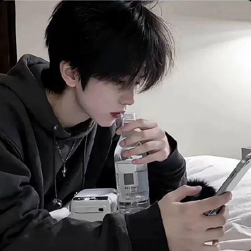 念丨江舒然