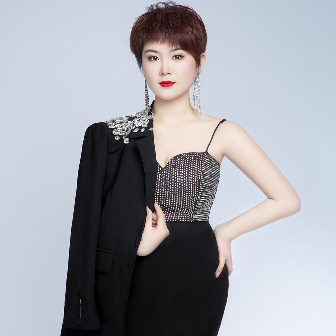 钟情轻奢美学（预约制）