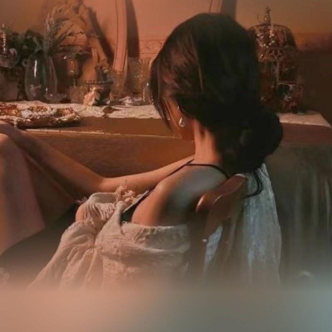 🎶旋律🎼๑>◡<๑👗👚🔒